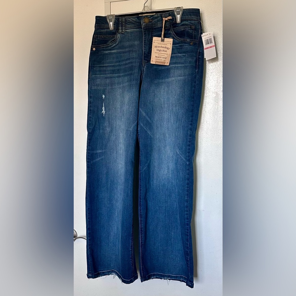 NWT Democracy Ab Technology Booty Lift Wide Leg Jeans